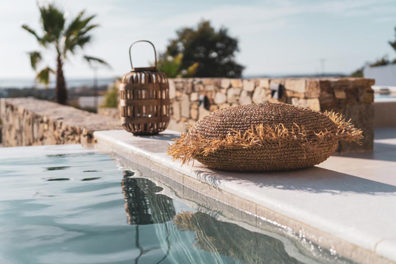 Kouros Blanc Resort & Suites Pounda Buitenkant foto
