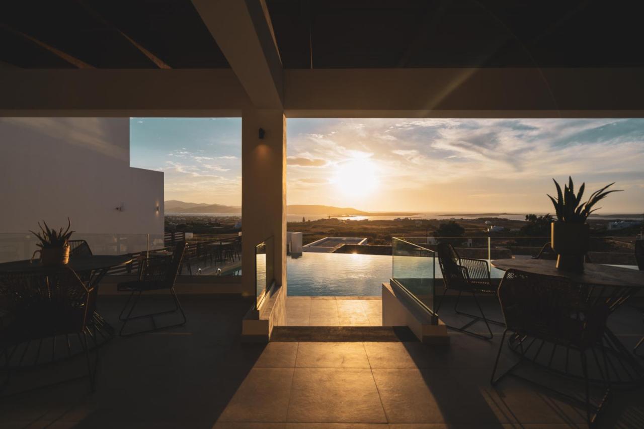 Kouros Blanc Resort & Suites Pounda Buitenkant foto