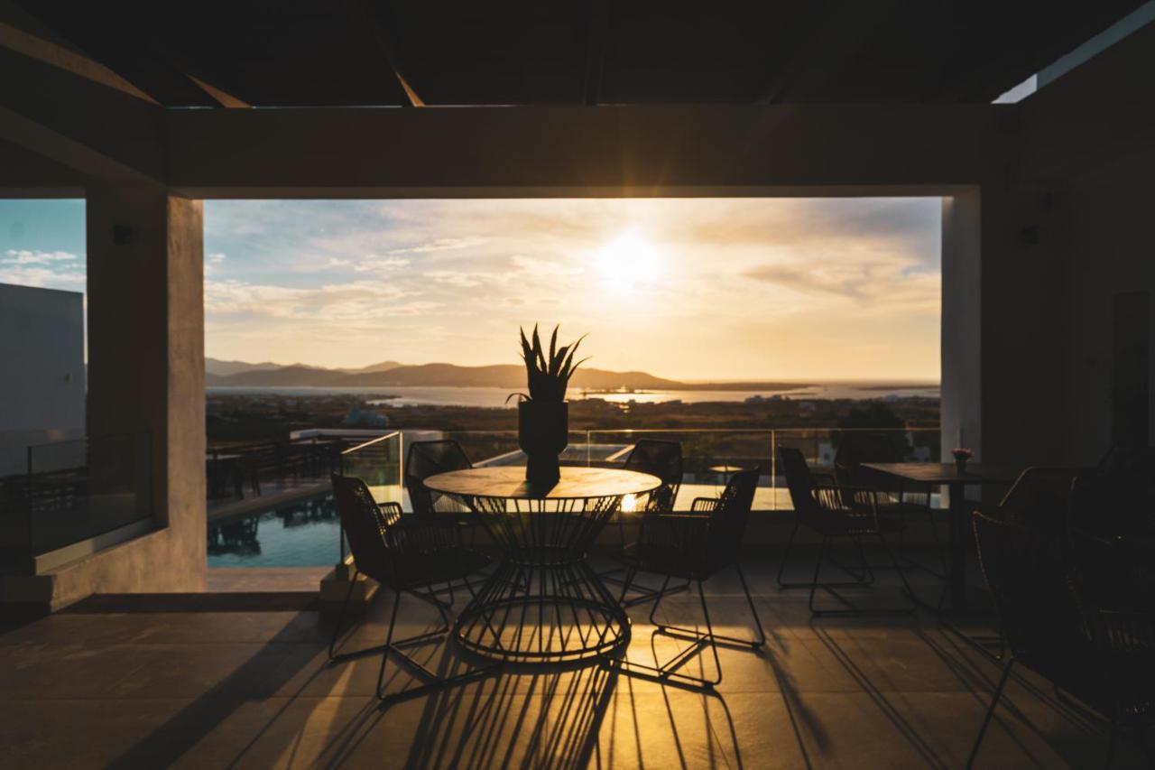 Kouros Blanc Resort & Suites Pounda Buitenkant foto