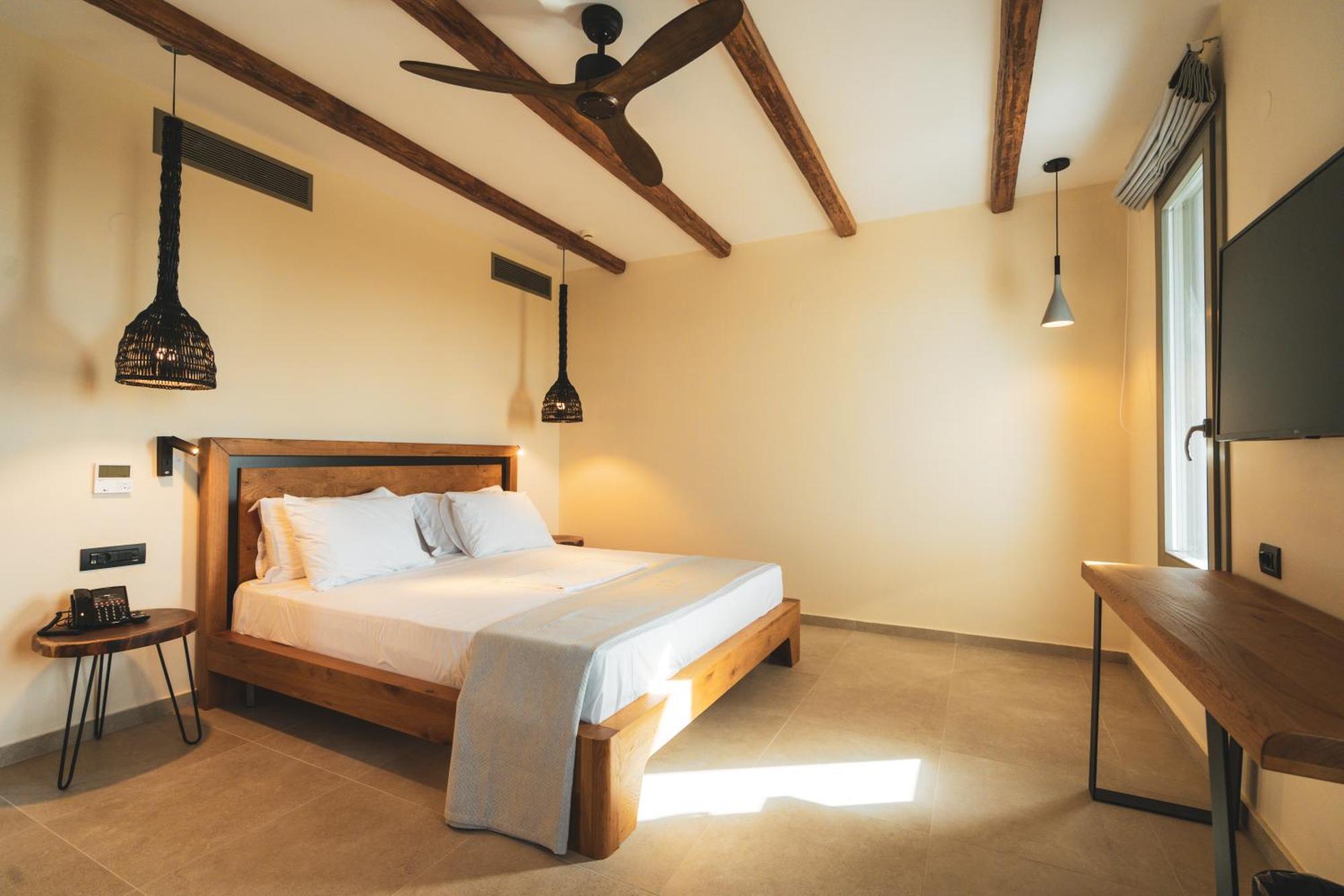 Kouros Blanc Resort & Suites Pounda Buitenkant foto