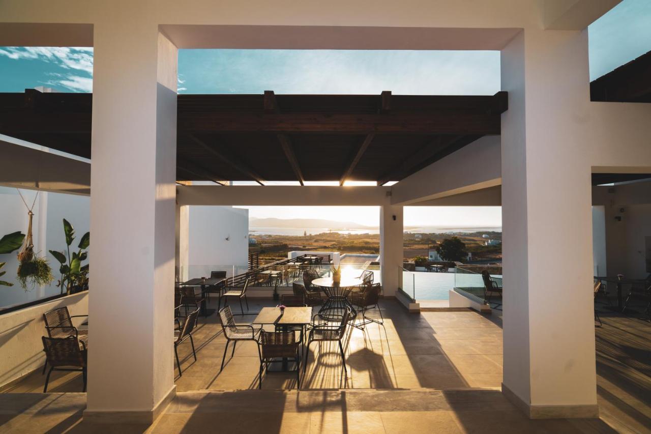 Kouros Blanc Resort & Suites Pounda Buitenkant foto