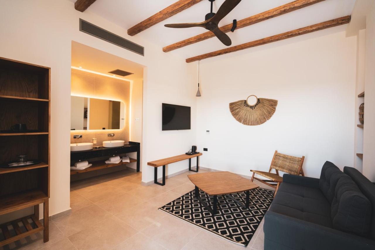 Kouros Blanc Resort & Suites Pounda Buitenkant foto