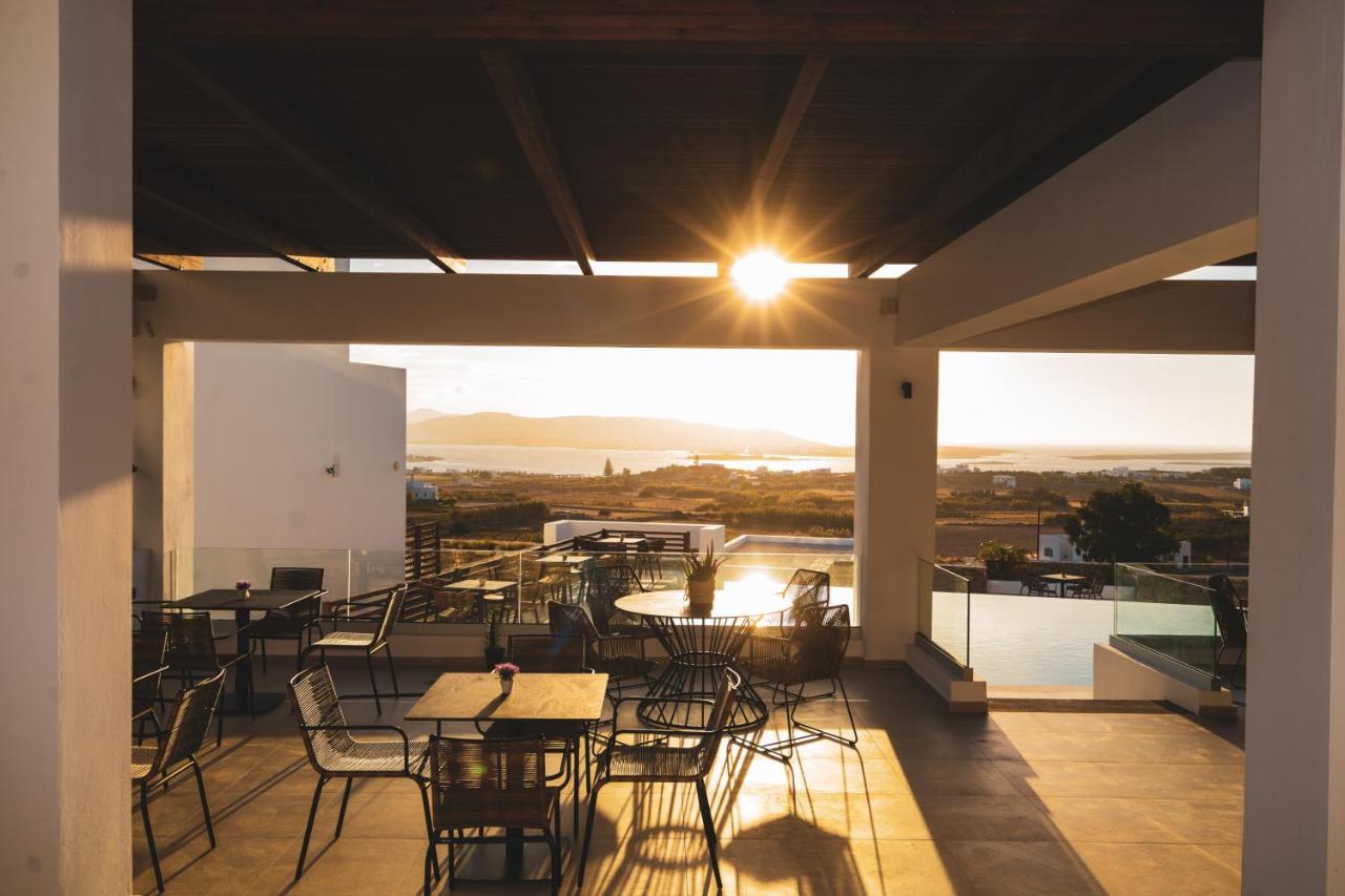 Kouros Blanc Resort & Suites Pounda Buitenkant foto