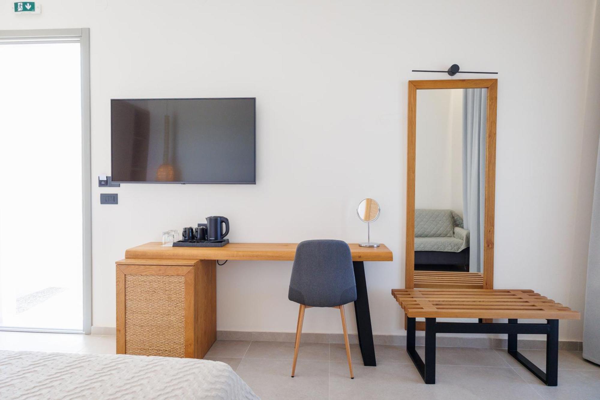 Kouros Blanc Resort & Suites Pounda Kamer foto